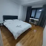 Executive By Modern Living Скоп'є