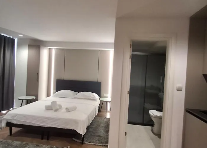 Executive By Modern Living Apartment *