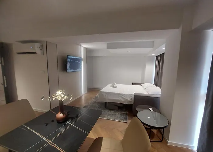 Executive By Modern Living *