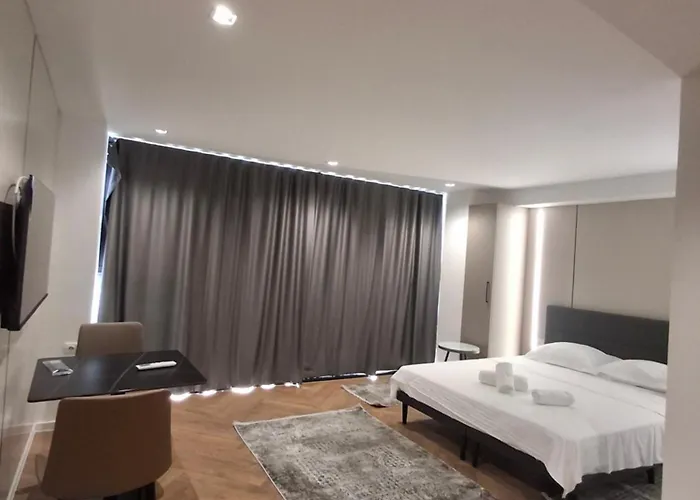 Apartment Executive By Modern Living *