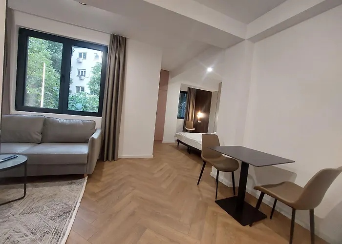 Executive By Modern Living